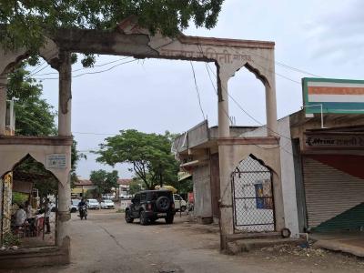 02 Main Gate 2